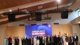 Lider Altay “Aile Yılı” Kapsamında İlçelerden Gelen Bayanlarla Buluştu