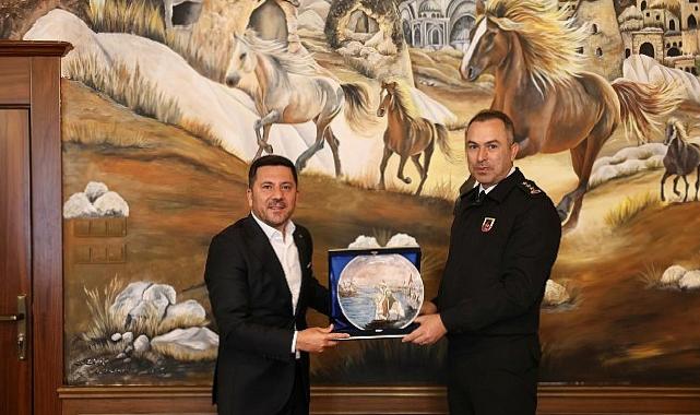 Lider Arı, JAKEM Kumandanı Fırat’ı Makamında Ağırladı