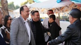 Lider Dutlulu Kırkağaç’ta Sıcak Asfalt Çalışmalarını İnceledi