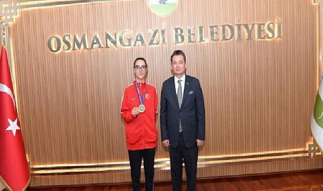 Lider Erkan Aydın Bursa’nın Gururu Şampiyon Sporcuyu Ağırladı