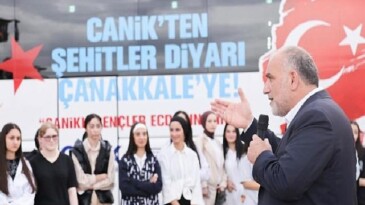 Lider İbrahim Sandıkçı: “Öğrencilerimizin tamamına burs dayanağı sağlıyoruz”