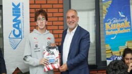 Lider Sandıkçı Gençlerle Buluştu