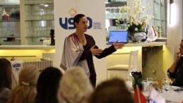 Lider Sengel: “Efes Tarlası Yaşam Köyü Bir Cumhuriyet Projesidir”