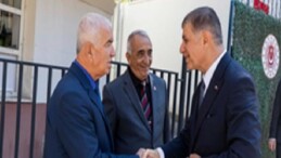 Lider Tugay gazilerle buluştu