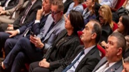 Lider Tugay kentin geleceği “İzmirNİP2054″ü tanıttı