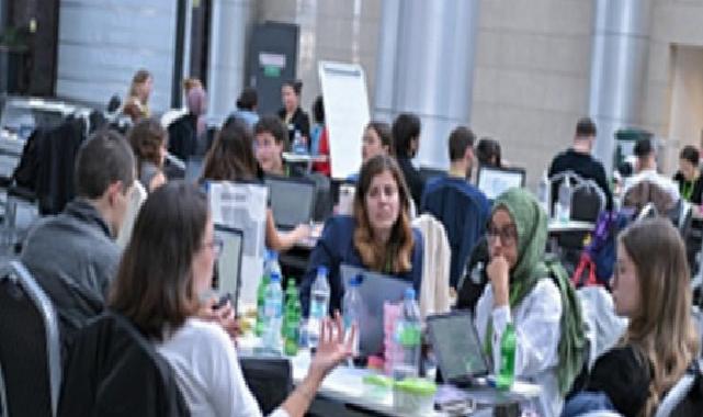 LOGISTECH’te genç fikirler ve bölüm temsilcileri karbonsuz ulaşım için buluştu