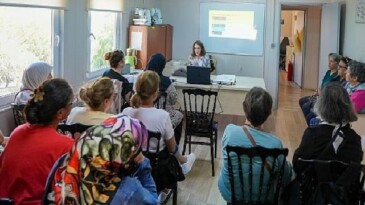 Maltepe Belediyesi’nden kadınlara dijital destek