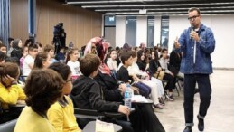 Muharrir Basılı, Kitap Fuarı’nda çocukları eğlendirdi