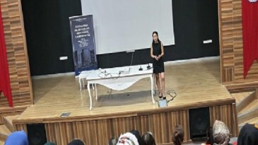 ‘Mutlu Çocuklar’ın anneleri seminere katıldı