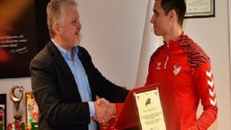 Örnek hakemden Başkan Gerenli’ye ziyaret