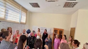 Örnekköy Bayan Dayanışma Merkezi’nde yabancı lisan kursları başladı