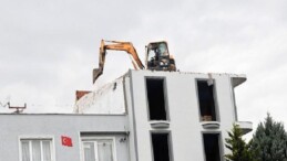 Osmangazi’de Ruhsatsız Katlara Anında Müdahale