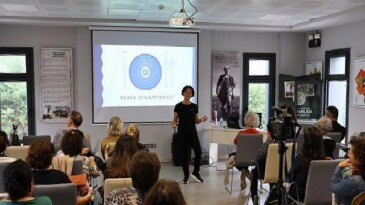 Pak Besinlerle Sağlıklı Ömür: Efes Tarlası Ömür Köyü’nde İşlevsel Beslenme Söyleşisi