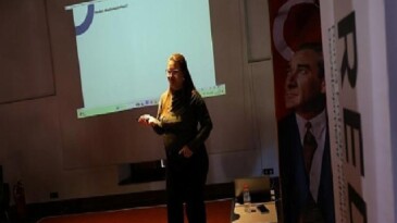 REDİ Türkiye’den Selçuk Efes Kent Belleği’nde meslek rehberliği eğitimi