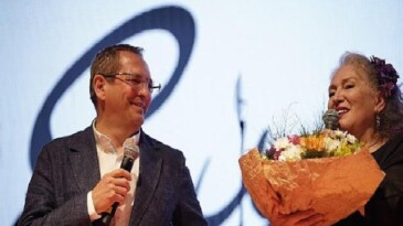 Suzan Kardeş ve Ege’den Hasat Coşkusu!