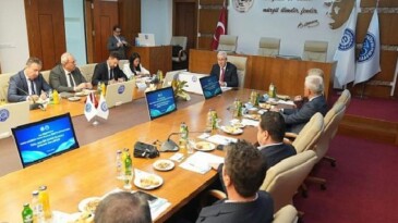 Tohumculuk kesiminin temsilcileri Ege Üniversitesinde bir ortaya geldi