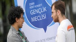 Üniversiteli gençler İzmir’e şenlikle “merhaba” dedi