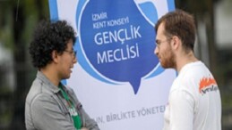 Üniversiteli gençler İzmir’e şenlikle “merhaba” dedi