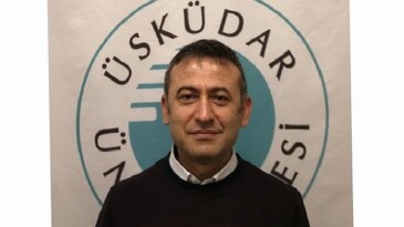 Uzmanı uyarıyor! Öğrenciler korsan ödev ve tez sitelerinden uzak dursun!