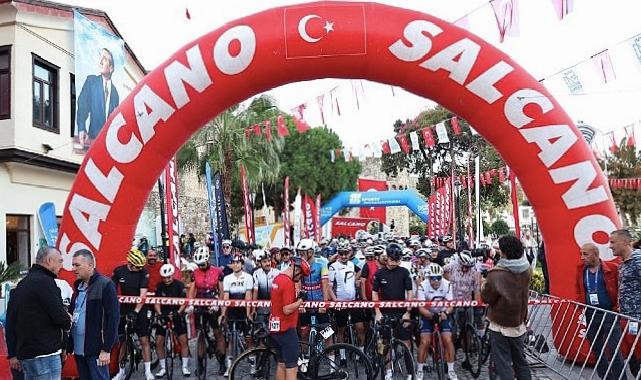 VeloTürk Gran Fondo Çeşme’de pedallar barış ve spor için döndü