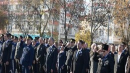 10 Kasım’da Atatürk Hürmetle Anıldı