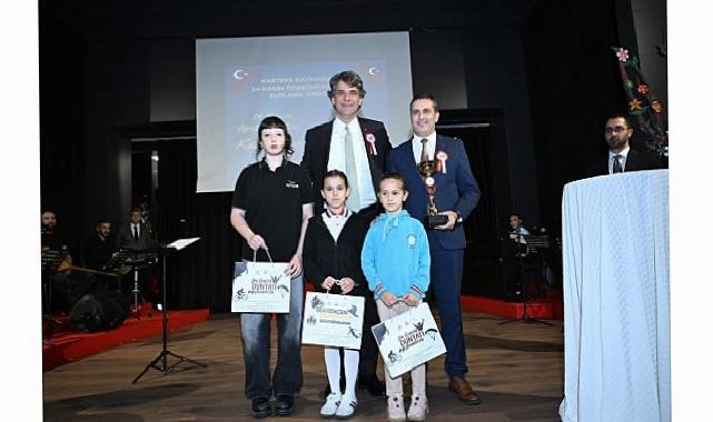 24 Kasım Öğretmenler Günü Kartepe’de Coşkuyla Kutlandı