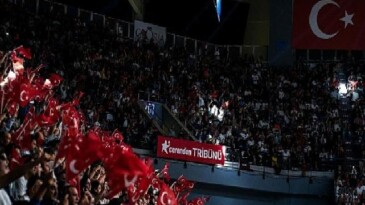 Anadolu Efes – FC Bayern Munich müsabakası, Corendon Turizm Kümesi mesken sahipliğinde Antalya’da oynandı