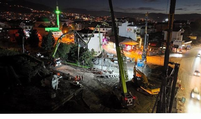 Başiskele Kavşak Projesi’nde ışıklar hiç sönmüyor