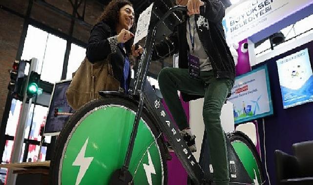 Bilişim ve teknolojinin nabzı bu fuarda attı