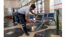 Bir koltuk boş, bir bayan eksik