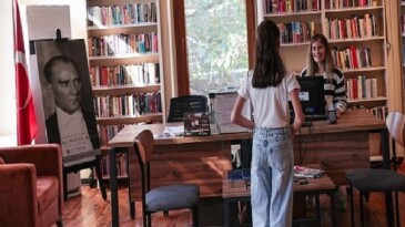 Buca’daki tarihi köşk çocuklar için bilgi yuvası oldu