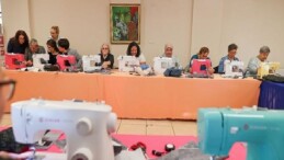 Bucalı bayanların emeği öğrencilere burs oldu