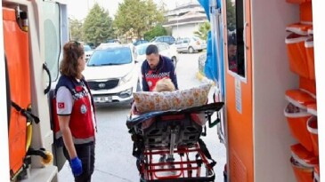 Burhaniye Belediyesi “Evde Bakım Hizmetleri” Devam Ediyor