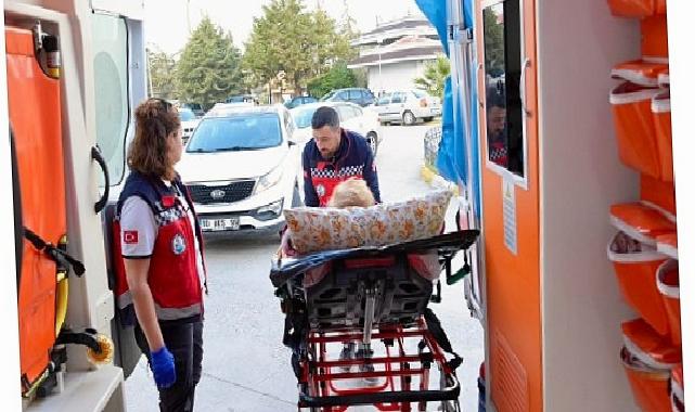 Burhaniye Belediyesi “Evde Bakım Hizmetleri” Devam Ediyor