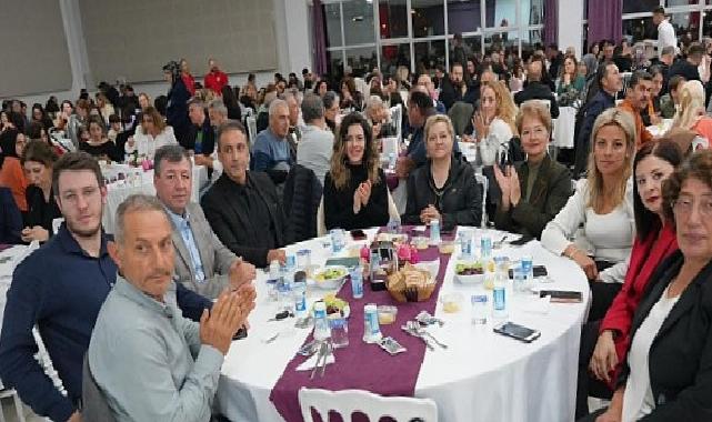 Burhaniye Belediyesi’nden Öğretmenler Günü Yemeği