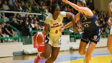 Burhaniye Belediyespor puanını 14’e yükseltti