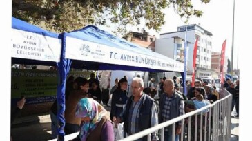 Büyükşehir Belediyesi Binlerce Kışlık Fideyi Germencikliler ile Buluşturdu