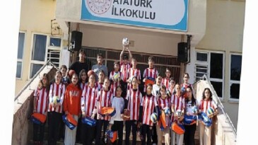 Büyükşehir’den geleceğin atletlerine materyal takviyesi