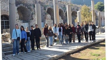 Büyükşehir’den öğrencilere tarih ve müzik molası