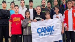 Canikli Atletlerden Şampiyonaya Damga
