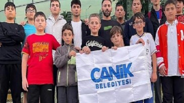 Canikli Atletlerden Şampiyonaya Damga