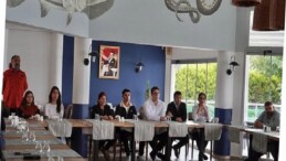 Çeşme Belediyesi ve AKUT’tan ÇEŞTUR işçisine afet şuuru eğitimi