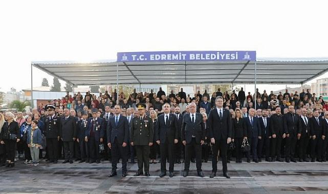 Edremit’te 10 Kasım’da Hayat Durdu