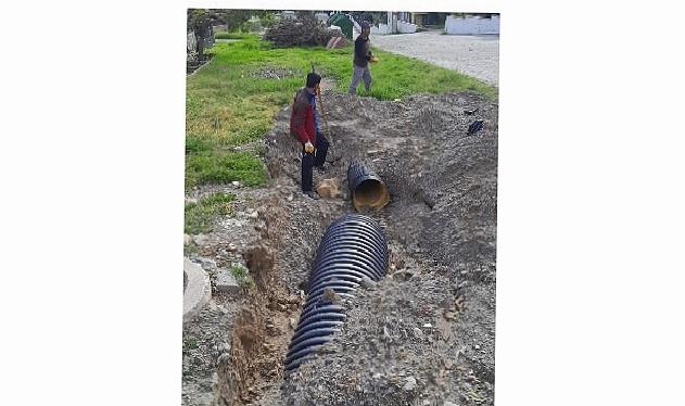 Edremit’te yağışlara karşı tedbir: Narlı’da yağmur suyu çizgisi çalışmaları