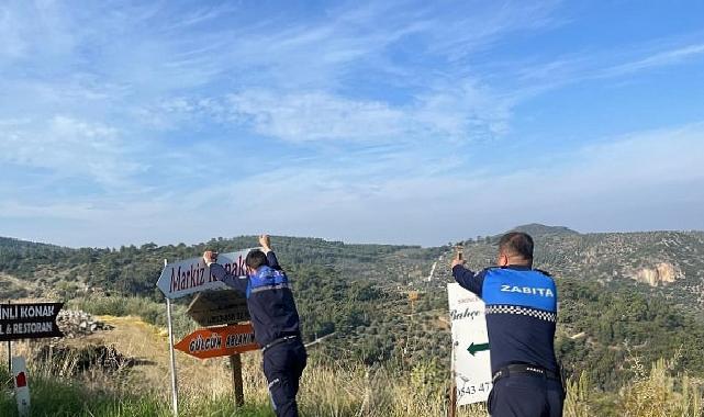 Efes Selçuk’ta İmaj Kirliliği Yaratan Tabelalar Kaldırılıyor