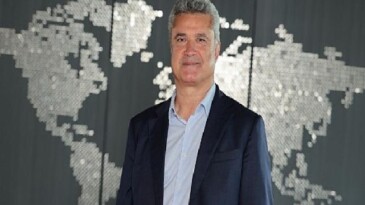 EY, 2025 global gelirini 53,2 milyar dolar olarak açıkladı