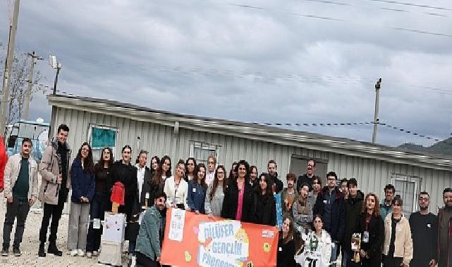 Gençler iklim krizini tabiatta ele aldı