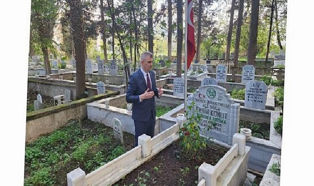 Gölcük’te Öğretmenler Günü Merasimle Kutlandı