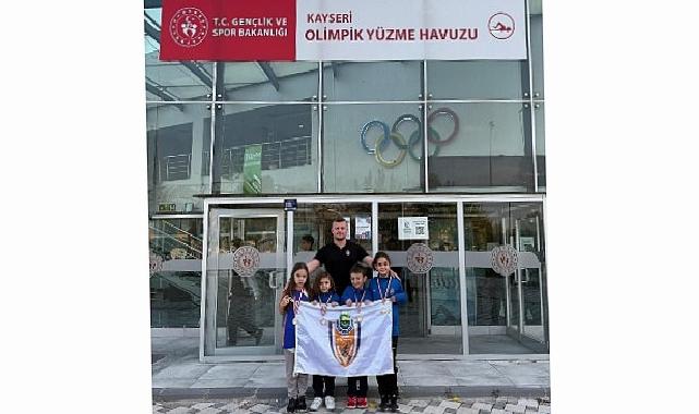 İnegöl Belediyesi Atletlerinden Yüzmede Türkiye Dereceleri