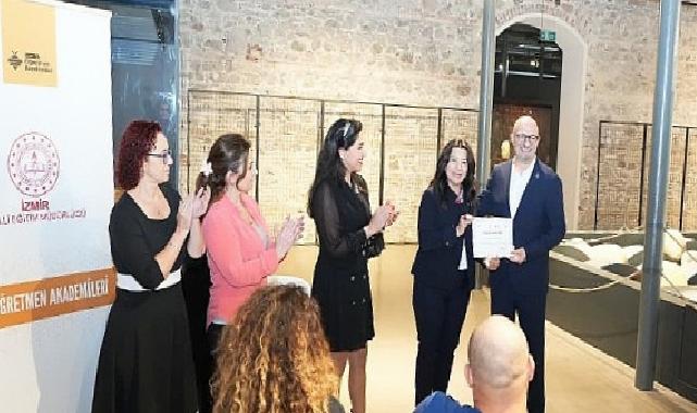 İzmir Öğretmen Akademileri Kapsamında ”Felsefe ve Niyet Akademisi” Gerçekleştirildi